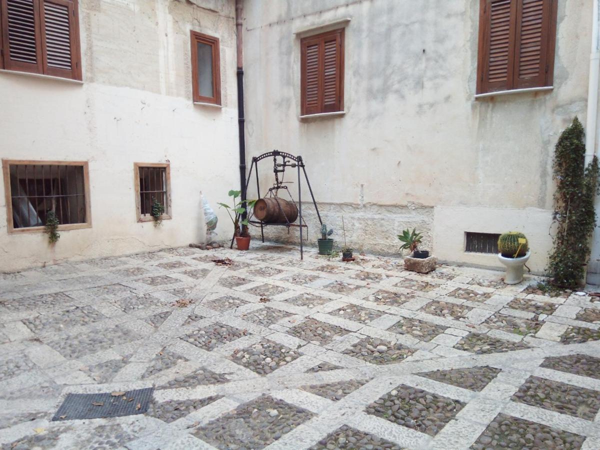 B&B Garibaldi Alcamo Esterno foto
